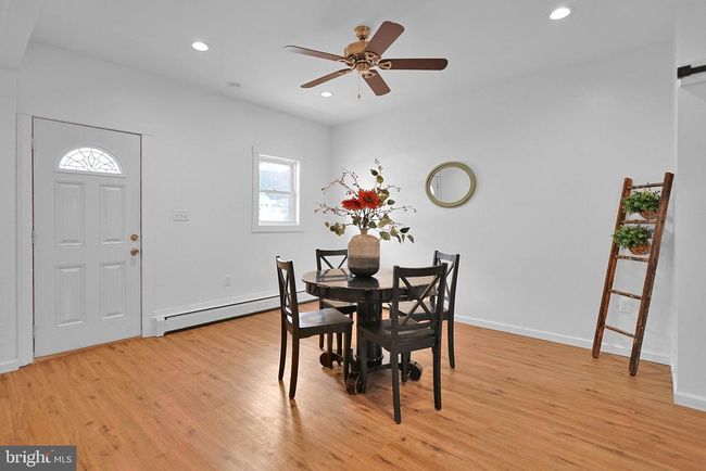 47 Washington St, House other with 4 bedrooms, 2 bathrooms and null parking in Middleport PA | Image 5