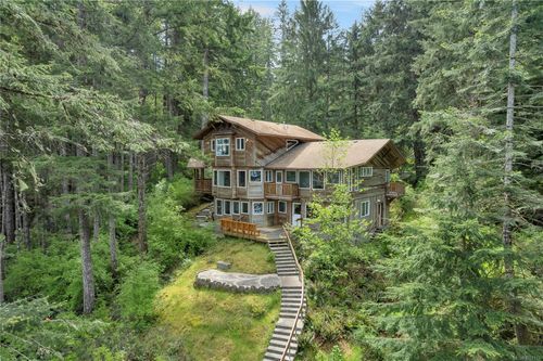 1747 Hyacinthe Bay Rd, Heriot Bay, BC, V0P1H0 | Card Image