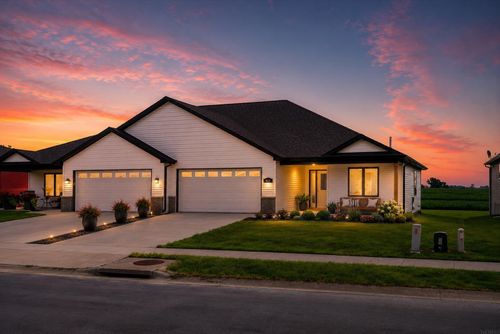 411 Pine St, Janesville, IA, 50647-1048 | Card Image