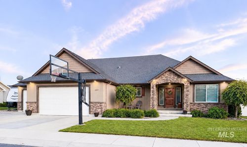 1057 Oakwood Ave, Burley, ID, 83318-1488 | Card Image