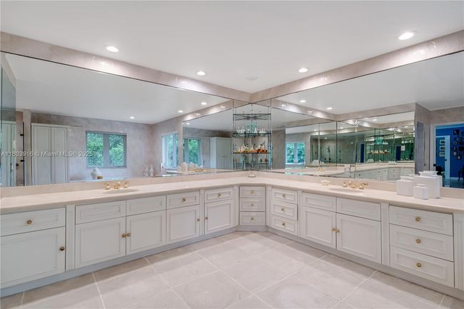 7020 Almansa St, House other with 4 bedrooms, 5 bathrooms and null parking in Coral Gables FL | Image 12