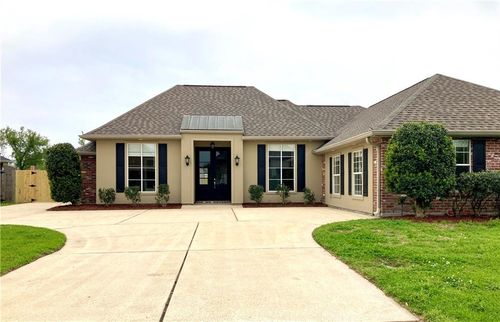 144 Riverlands Dr, La Place, LA, 70068-7106 | Card Image