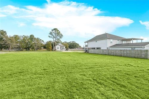 1832 Center St, Arabi, LA, 70032-1711 | Card Image