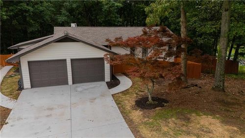 2154 Pond Rd, Duluth, GA, 30096-4435 | Card Image