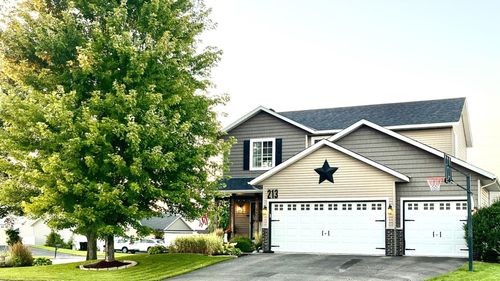 213 Ardennes Ave E, Shakopee, MN, 55379-4703 | Card Image