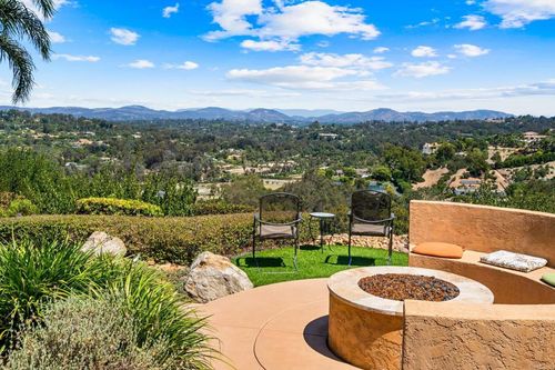 736 San Mario Dr, Solana Beach, CA, 92075 | Card Image