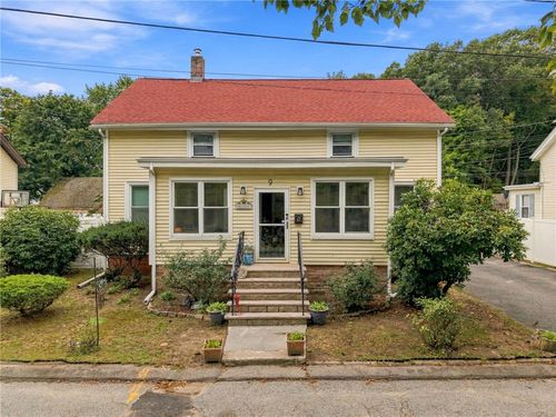 9 Pond Ave, Lincoln, RI, 02865-2512 | Card Image