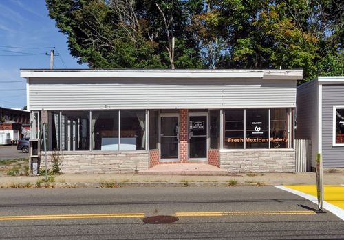372 South Ave, Whitman, MA, 02382-2017 | Card Image