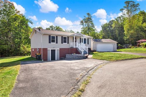 611 Manorview Ln, Rostraver Twp, PA, 15089-9766 | Card Image