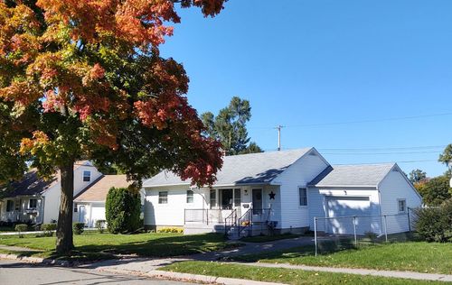 1618 Loraine Ave, Lansing, MI, 48910-2582 | Card Image