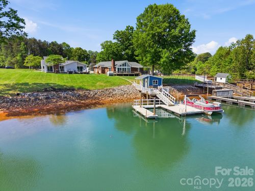 8029 Lucky Creek Ln, Denver, NC, 28037-8004 | Card Image