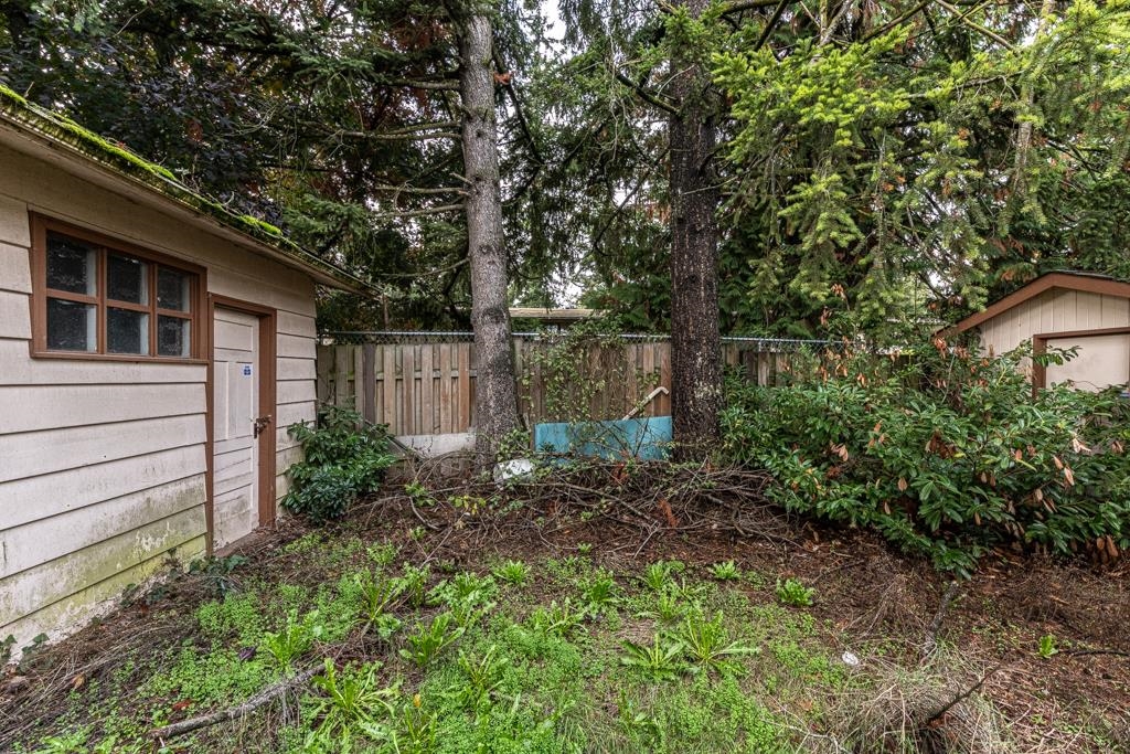 2537 Stanley Street, House other with 3 bedrooms, 1 bathrooms and null parking in Abbotsford BC | Image 20