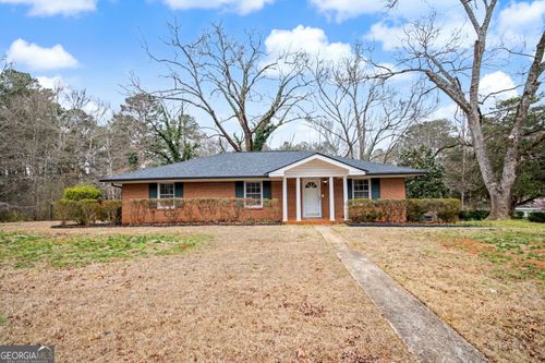 223 Standing Rock Rd, Senoia, GA, 30276-1450 | Card Image