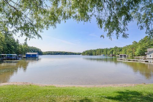 93 Steeles Rd, Rosseau, ON, P0C1J0 | Card Image