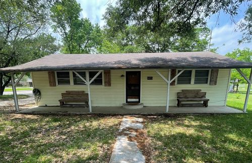 403 Live Oak St, Royse City, TX, 75189-8956 | Card Image