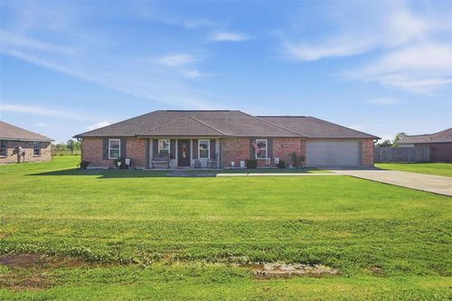 4100 Bertie Ann Rd, Moss Bluff, LA, 70611-5812 | Card Image