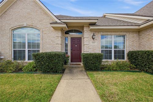 102 Fraternity Row, College Station, TX, 77845-6507 | Card Image