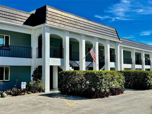 130-8651 10th St N, ST PETERSBURG, FL, 33702-2964 | Card Image