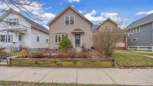 1117 Broadway Avenue, Sheboygan, WI, 53081 | Card Image