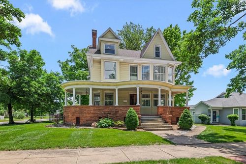 219 N Broadway St, Shelbyville, IL, 62565-1602 | Card Image