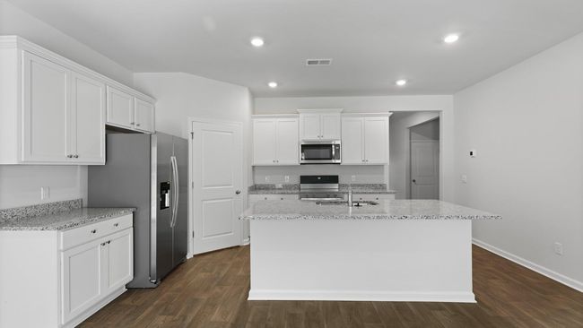 Cali_Electric_white_10 | Image 11