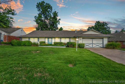 5012 Irvington Ct, Tulsa, OK, 74135-6816 | Card Image
