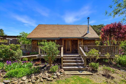 303 Hungry Gulch Road, Whitethorn, CA, 95589 | Card Image