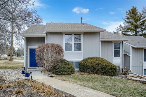 5735 N Oregon Ave, Kansas City, MO, 64151-2641 | Card Image