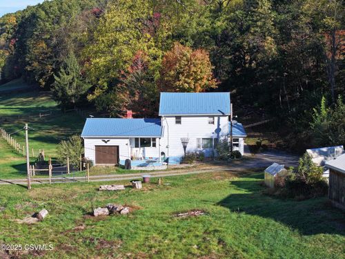 338 Valley Rd, Sunbury, PA, 17801-6223 | Card Image