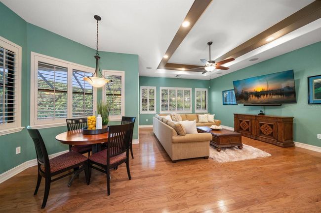 Breakfast Nook and Family Area | Image 22