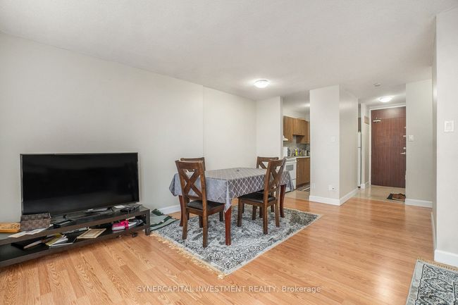 615 - 2000 Jasmine Cres, Condo with 3 bedrooms, 2 bathrooms and 1 parking in Ottawa ON | Image 5