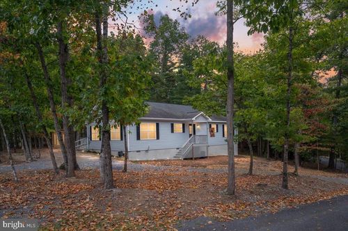 268 Dogwood Dr, MOUNT JACKSON, VA, 22842-3532 | Card Image