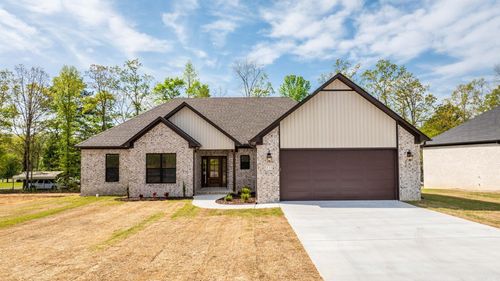 222 Michelle Dr, Beebe, AR, 72012-8025 | Card Image