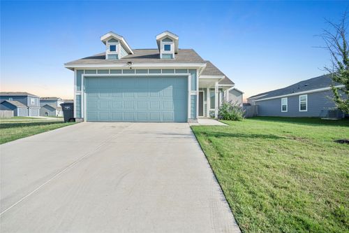 1516 Mahogany Ln, Fort Worth, TX, 76140-5420 | Card Image