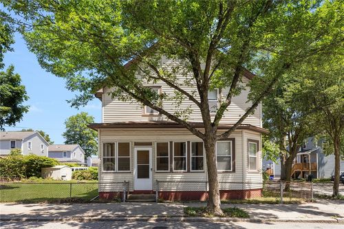 29 Ashton St, Providence, RI, 02904-2479 | Card Image