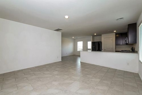 10804 Sw 23rd Pl, Yukon, OK, 73099-2365 | Card Image
