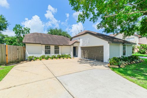 150 Squires Bnd, Stafford, TX, 77477-6234 | Card Image