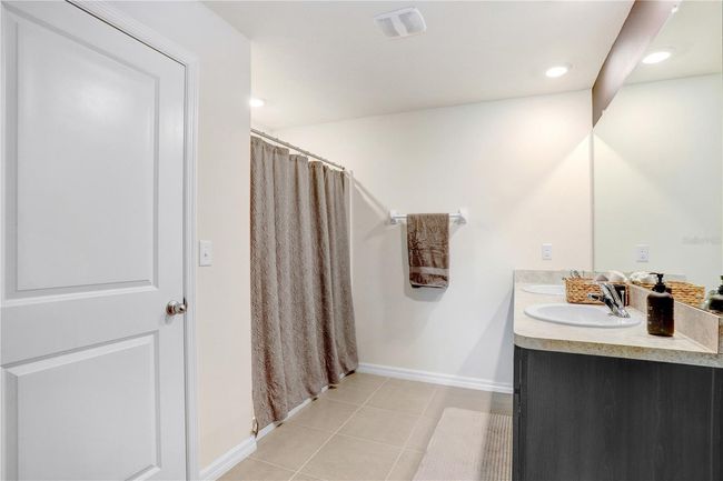 7929 Sail Clover Ln, House other with 3 bedrooms, 2 bathrooms and null parking in ZEPHYRHILLS FL | Image 12