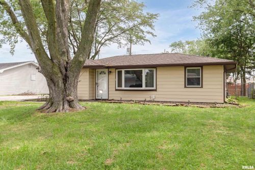 2315 11th St, Silvis, IL, 61282-2822 | Card Image
