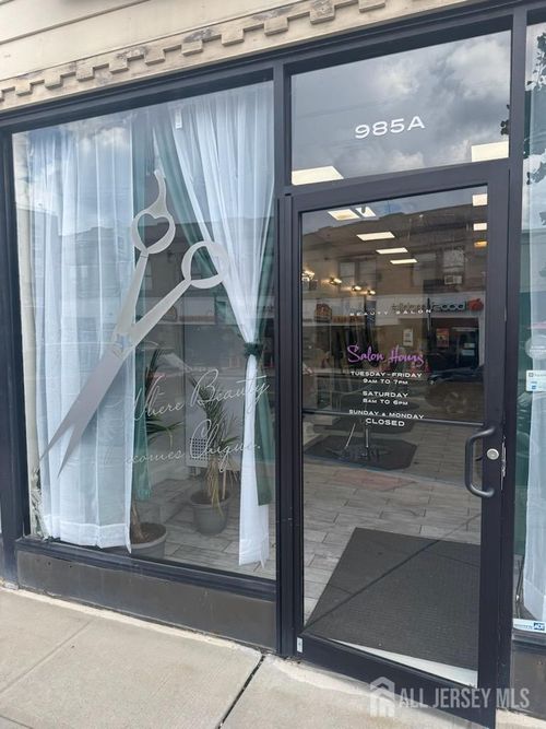 a-985 Union St, Fair Lawn, NJ, 07410 | Card Image