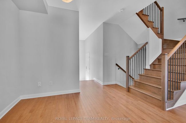 123 Chakra Street, House attached with 3 bedrooms, 3 bathrooms and 2 parking in Barrhaven ON | Image 13