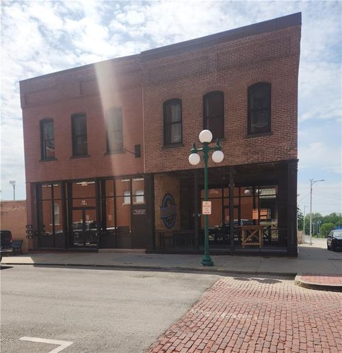 201 E Wall St, Harrisonville, MO, 64701-2452 | Card Image