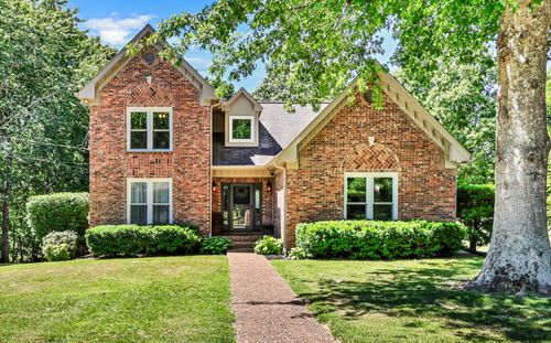 200 Plantation Ct, Dickson, TN, 37055-3326 | Card Image
