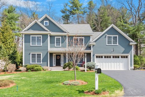 27 Maxwell Rd, Bedford, MA, 01730-1656 | Card Image