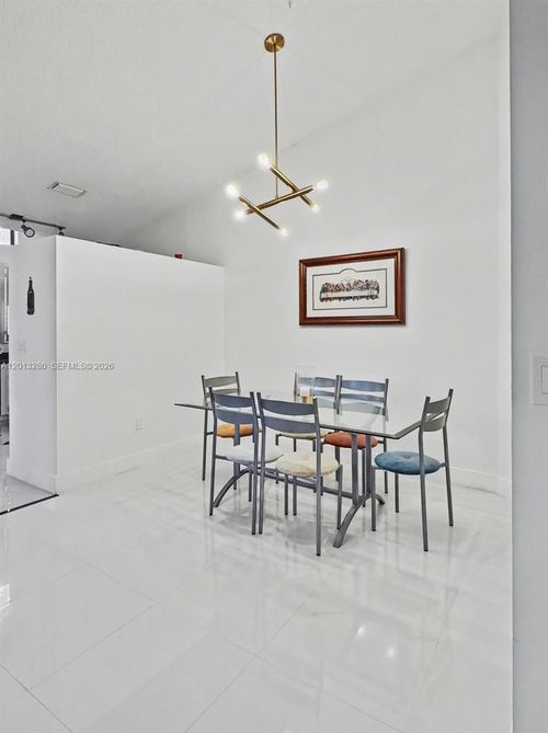 201-15533 Miami Lakeway N, Miami Lakes, FL, 33014-5561 | Card Image