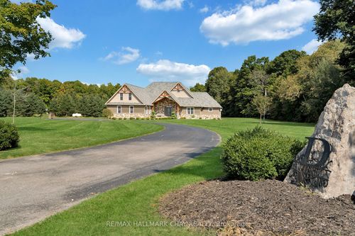2957 Sunnidale Rd, Clearview, ON, L0M1N0 | Card Image