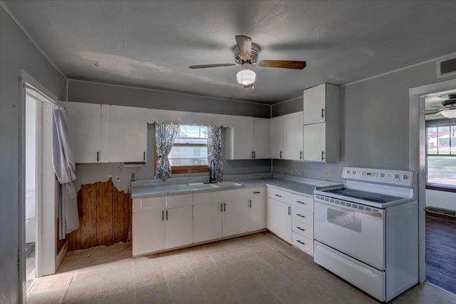 500 2 Nd Ave, House other with 2 bedrooms, 1 bathrooms and null parking in HOLLANDALE WI | Image 13