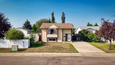 4520 29 St, House detached with 3 bedrooms, 2 bathrooms and 2 parking in Lloydminster SK | Image 1