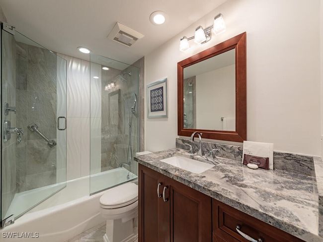 APT-802 - 6573 Marissa Loop, Condo with 2 bedrooms, 2 bathrooms and null parking in NAPLES FL | Image 11