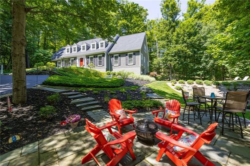 76 Van Voorhis Rd, Pittsford, NY, 14534-9794 | Card Image